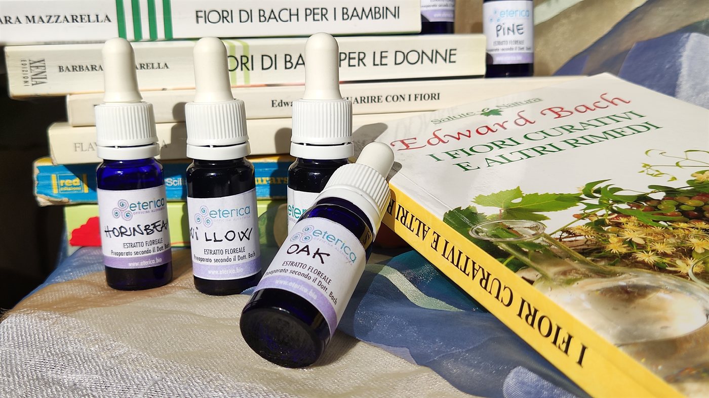 Fiori di Bach: flaconi e testi di riferimento